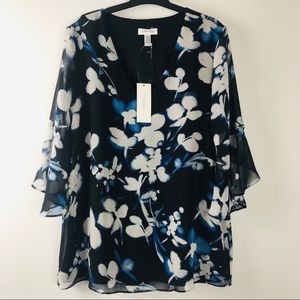 NWT Calvin Klein Blue Floral Top Brand New Size M